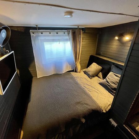 Hotel Modernus Kambarys Barzoje Ant Nemuno à Kaunas Extérieur photo