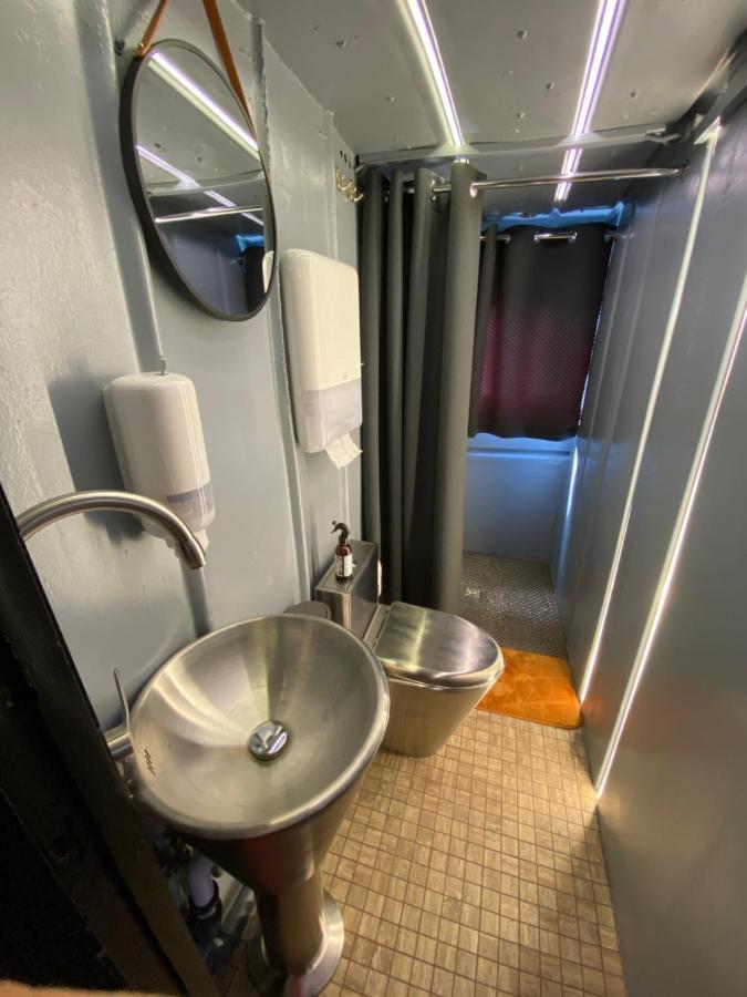 Hotel Modernus Kambarys Barzoje Ant Nemuno à Kaunas Extérieur photo